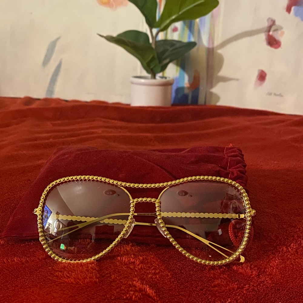 Designer Frame -“NO” Designer LOOK and cute “YES”